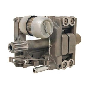 Bomba hidráulica de elevación de hierro fundido Massey Ferguson 713916M92 de 21 estrías, compatible con tractores MF 135, 165, 175, 185, 240, 245, 250, 265, 275, 285 - Product Image 1