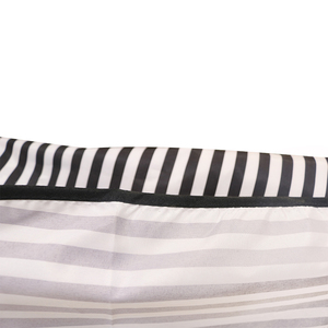 Cape de Coiffeur Jetable Sur Mesure Écologique Recyclable Légère Séchage Rapide Imperméable en Polyester Lavable - Product Image 6