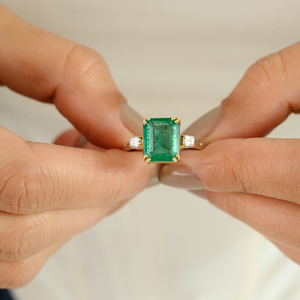 Anillo de Oro Sólido de 18K de Dos Tonos con Esmeralda y Diamante de Doble Engaste, Gema Grande Preciosa, Joyería de Venta Caliente a Precio Mayorista - Product Image 2