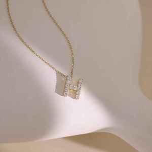 Collier Alphabet en Or Jaune 9K Certifié IGI avec Diamant Naturel CVD Taille Brillant 0.6ct VS1 Couleur F Bijoux Fins pour Femme OEM ODM - Product Image 2