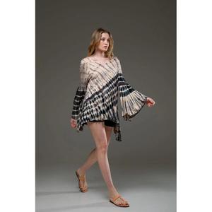 ชุดเดรสผู้หญิงทรงหลวมสไตล์โบฮีเมียน แขนทรงปีกค้างคาว ลายมัดย้อม ขนาดโอเวอร์ไซส์ เหมาะสำหรับใส่ไปเที่ยวทะเลในช่วงฤดูร้อน - Product Image 3