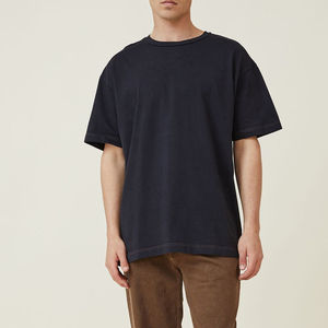 Camiseta de algodón antiarrugas de corte holgado para hombre a precio asequible, camiseta extragrande de hombros caídos con cuello redondo para hombre. - Product Image 2