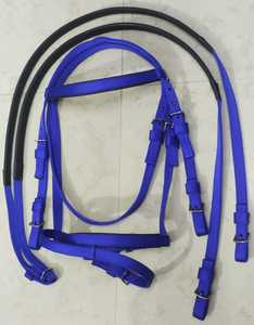 Bridon pour cheval en nylon robuste de qualité supérieure avec rênes à poignée en caoutchouc |   Ensemble de têtière d'équitation réglable et durable - Product Image 6