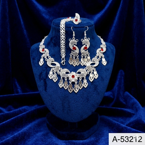 Wholesale Bridal Necklace Set with Earrings and Headpiece Gold & Silver Plated Zircon Stones Trendy Style Jewelry Set A-53215 - Product Image 4
