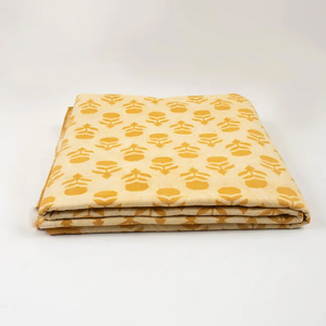 Tela de Algodón Estampada a Mano con Diseño Floral Color Mostaza, Ecológica, Ligera, 90 GSM, 43/44 Pulgadas de Ancho, para Vestidos de Niña y Decoración del Hogar - Product Image 5