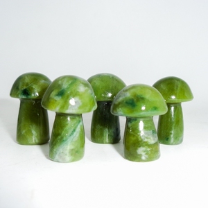 Piedra Preciosa Natural Verde, Tallado de Hongo de Jade, Cristal Curativo para Reiki, Meditación, Decoración Feng Shui, Venta al por Mayor, Chakralume - Product Image 1