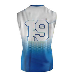 Uniforme 7v7 durable fabriqué avec un tissu à séchage rapide qui améliore le confort et la flexibilité pour les activités sportives - Product Image 4