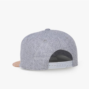 Casquette Snapback Personnalisée – Matière de Haute Qualité, Fermeture Ajustable, Design Moderne – Idéale pour Équipes, Événements et Usage Quotidien - Product Image 4