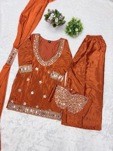 Conjunto Premium Fendy de Kurti y Sharara con Bordado de Espejo y Dupatta – Colección Festiva en NUEVO DISEÑO 2026 - Product Image 4