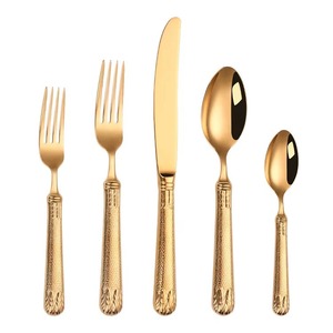 Juego de cubiertos de alta calidad en tonos cálidos, eleva tu experiencia gastronómica con este juego de cubiertos de metal en tonos cálidos. - Product Image 4