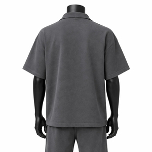 Polo Corto de Manga Corta para Hombre, Color Gris Oscuro, Estilo Casual de Punto, Color Sólido - Product Image 3