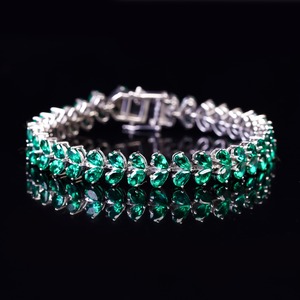 Classy And Trendy Designer Heart Cut Lab Grown Green Emerald Gemstone 925 Silver <b>Bracelets</b> Jewellery For Unisex Usage On Events - Product Image 2