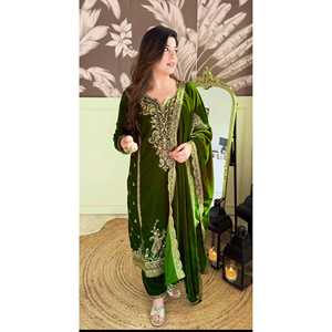 Vêtements de créateur européens Top de fête élégant-Dupatta avec séquence de broderie lourde - Product Image 3