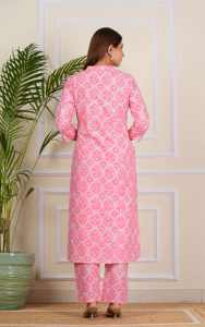 Nueva Kurta Elegante para Mujer con Estampado Floral Azul, Viscosa y Rayón, Corte Recto, Resistente a las Arrugas, para Fiestas y Festivales, Color Personalizado, Protección Solar - Product Image 3
