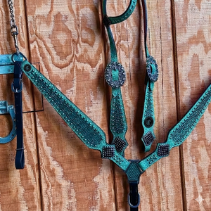 Conjunto de cabezada y pechera occidentales pintados a mano, duraderos, de cuero natural suave de primera calidad, ligeros, para montura, con diseños de moda. - Product Image 1
