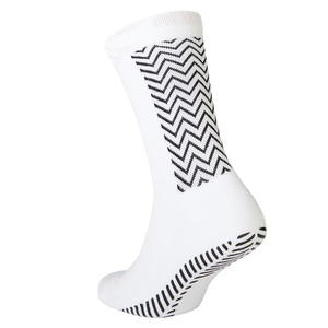 Chaussettes antidérapantes en gros pour le football et le soccer, chaussettes de sport personnalisées, chaussettes de performance athlétique, fabrication OEM sous marque privée - Product Image 4