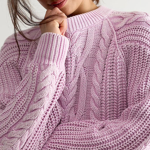 Custom Style 100% Acrylic Women's Pink Cable Knit Crop Pullover Crew Neck Lantern Sleeve Hand Knitted Casual Sweater Autumn - Product Image 3