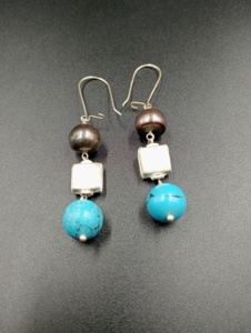 Boucles d'oreilles pendantes bohèmes vintage, perles turquoise, perles d'imitation, laiton plaqué or, bijoux pour femmes, perles naturelles, fête - Product Image 3
