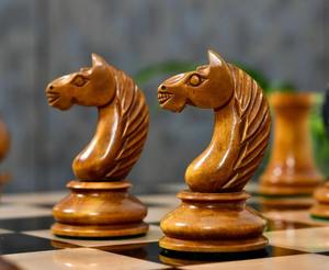 Pièces d'échecs de luxe lestées, modèle Botvinnik soviétique 1933, en bois d'ébène et buis antique, roi de 3,8 pouces, au meilleur prix - Product Image 1