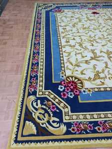 Alfombra Decorativa Tejida a Mano con Diseño Étnico Rojo, Alfombra de Lana con Acabado Suave para Sala de Estar y Decoración del Hogar - Product Image 4