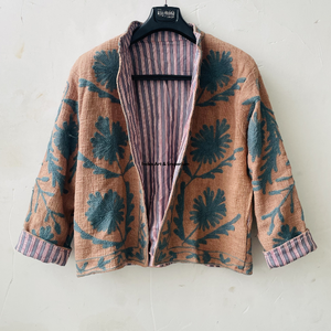 Chaqueta de algodón Suzani hecha a mano en India, chaqueta corta bordada a mano, abrigo unisex, chaqueta corta Suzani hecha a mano - Product Image 2