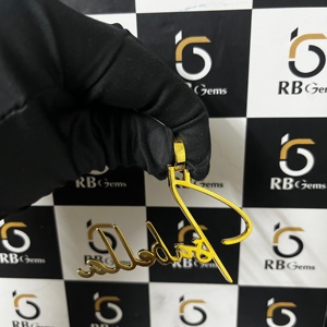 Colgante de compromiso con nombre personalizado, fuente cursiva, diamante de laboratorio en oro, dije de firma de dos tonos, OEM ODM, directo de fábrica - Product Image 3