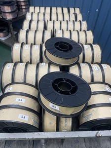 ลวดเชื่อมเหล็กอ่อนเคลือบทองแดง Kim Tin AWS CO2 Mag รุ่น ER70S-6 น้ำหนัก 20 กก. เส้นผ่านศูนย์กลาง 1.0-1.6 มม. รับผลิตแบบ ODM OEM สำหรับโครงสร้างอาคาร รับประกัน 3 ปี - Product Image 3