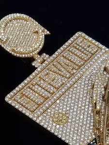 Colgante de Moissanita y Diamantes de Plata Sólida 925 con Nombre Personalizado, Bañado en Oro de 18K, Estilo Iced Out, para Hombres, Amantes del Hip Hop y Raperos - Product Image 4