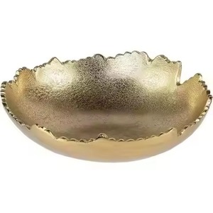 Nueva llegada: Plato para servir estilo glamuroso, hecho a mano, de metal dorado con diseño en espiral, acabado pulido, decorativo. - Product Image 5