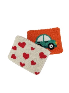 Déclaration AMOUR de broderie perlée de luxe pour les cadeaux Petit sac portefeuille avec artisanat de qualité supérieure Belle touche élégante pour fille - Product Image 2