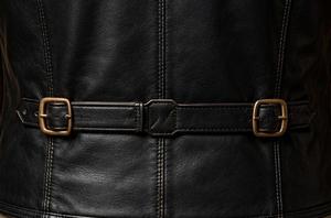Gilet en cuir noir pour homme avec boucle, col montant et fermeture éclair - Product Image 4