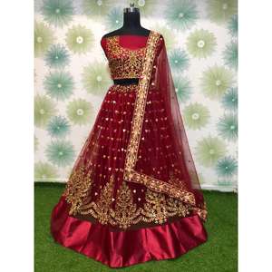 Lehenga Choli y Dupatta de Diseño con Bordado de Hilo en Color Granate - Product Image 1