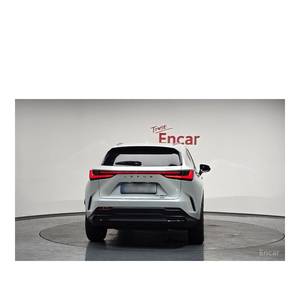 Lexus NX Premium Juillet 2022 20 548 km Volant à Gauche Sièges en Cuir Caméra Arrière - Product Image 4