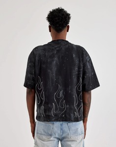 T-shirt en coton noir surdimensionné pour homme avec motif flamme en strass, style streetwear, manches courtes, col rond - Product Image 4