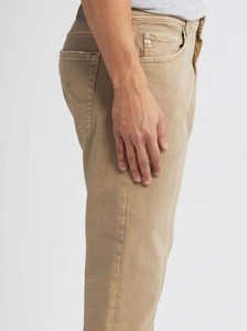 กางเกงยีนส์ผู้ชายทรงตรงเอวกลางคุณภาพพรีเมียม ผ้าฝ้ายยืดผสมเดนิม ระบายอากาศได้ดี เป็นมิตรต่อสิ่งแวดล้อม สีน้ำเงินเข้ม/ดำ - Product Image 5