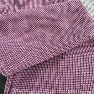 เสื้อยืดแขนยาวผู้ชายแฟชั่น ทรงลำลอง ผ้าคอตตอน 100%  แบบถักลายวาฟเฟิล  ขอบดิบสีพื้น  ดีไซน์ขาดๆ  ให้ความอบอุ่น - Product Image 6