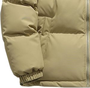 Chaqueta de Invierno Acolchada Personalizada al por Mayor para Hombre, Chaqueta de Plumón Premium con Forro Cálido y Diseño Moderno - Product Image 4