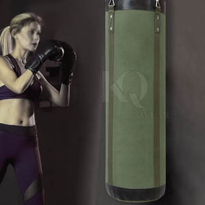 Sac de frappe robuste pour adultes en cuir de haute qualité, écologique et léger, conçu pour la boxe, le MMA, la remise en forme et les séances d'entraînement de force - Product Image 3