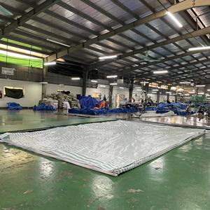 Bâche PE fabriquée au Vietnam K Tarp Vina White Green Stripe Couverture de service de coupe protégée contre les UV - Product Image 4
