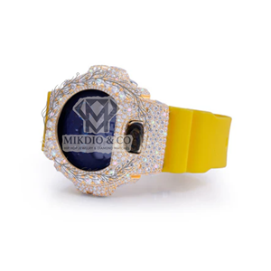 Reloj Personalizado OEM VVS con Incrustaciones de Moissanita para Hombre, Caja Completamente Diamantada, Estilo Hip Hop, Deportivo Digital, Correa de Silicona Amarilla, Venta al Por Mayor - Product Image 4