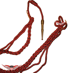 Aiguillettes rouges torsadées avec embout doré métallique - Product Image 3