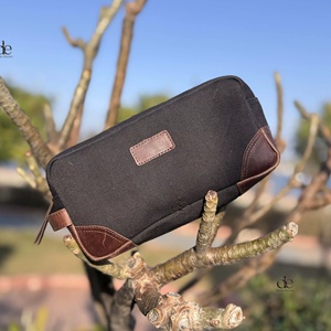 Genuine Leather Zipper Men & Women Toiletry Organizer Handmade Hot Sale Travel Cosmetic real Leather Makeup Bags With Handle - Product Image 1