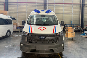 Ambulance à isolation sous pression négative avec système de contrôle des infections par filtre HEPA - Product Image 3