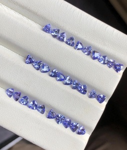 Lote de Gemas Sueltas de Tanzanita Natural, Corte Trillón 4x4mm, Piedras Facetadas Azul Violeta para Joyería Fina, Anillo de Piedra Preciosa - Product Image 3
