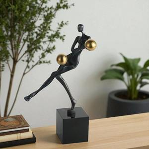 Ensemble décoratif de 2 sculptures en métal représentant des hommes, parfaites pour la décoration de bureau, les événements et la mise en scène de table, fabriquées à la main en Inde. - Product Image 5