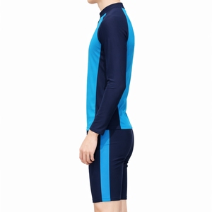 Ensemble de maillots de bain décontractés pour hommes à manches longues, séchage rapide, légers, avec short de compression et design demi-zip, couleur unie - Product Image 3