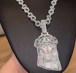 Joyería Fina Personalizada, con Certificado IGI, Colgante de Jesús con Diamantes VVS, Diseño 3D de Lujo, Plata 925 - Product Image 3