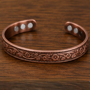 Elegante Brazalete Magnético de Cobre Puro con Patrón de Tejido Entrelazado, Joyería Metálica Exquisita, Regalo Promocional Novedoso - Product Image 4