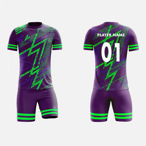 Conjunto de Uniforme de Fútbol Personalizado de Poliéster, Transpirable y de Secado Rápido, Camiseta y Pantalones Cortos de Fútbol, Talla Personalizada, Kits de Entrenamiento para Equipos OEM, Venta al Por Mayor - Product Image 1