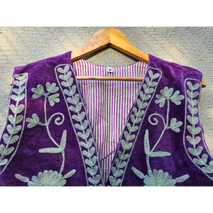 Women's <b>Purple</b> Velvet Embroidered Vest Sleeveless Floral Bohemian Open Front V-neck <b>Waistcoat</b> Autumn Casual Outerwear gift - Product Image 4